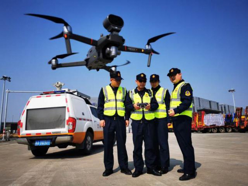 千米之外看得清清楚楚，杭州交通开展高速公路无人机空中“执法”