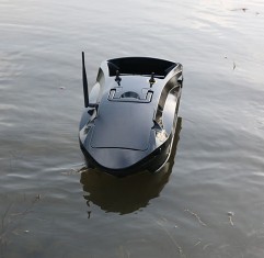 欣思创智能探鱼打窝船_无人机网(www.youuav.com) 欣思创智能探鱼打窝船_无人机网(www.youuav.com)