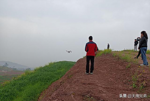 重庆：天鹰兄弟农业无人机助力春耕生产