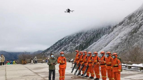 森林草原防火｜多地联动 无人机喊话共筑清明“防火墙”
