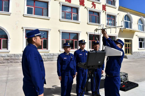 基层一线｜组织多旋翼无人机训练 锻造通信队伍“千里眼”