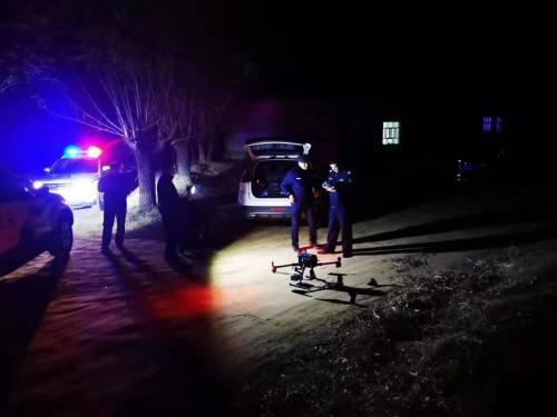 23只羊深夜出走，民警出动无人机将羊群找回！