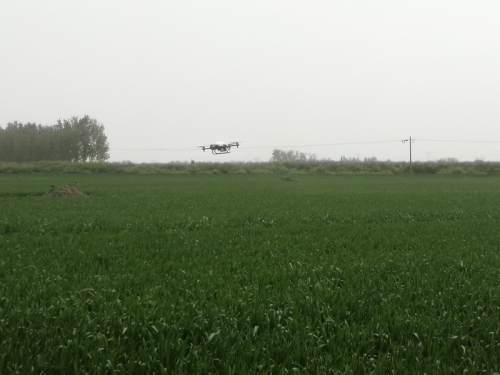 潢川县谈店乡万营村：小小植保无人机助飞乡村振兴大梦想