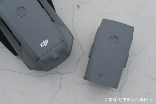 大疆无人机电池的维护与保养