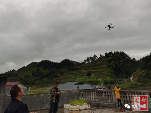 龙山无人机巡查罂粟种植