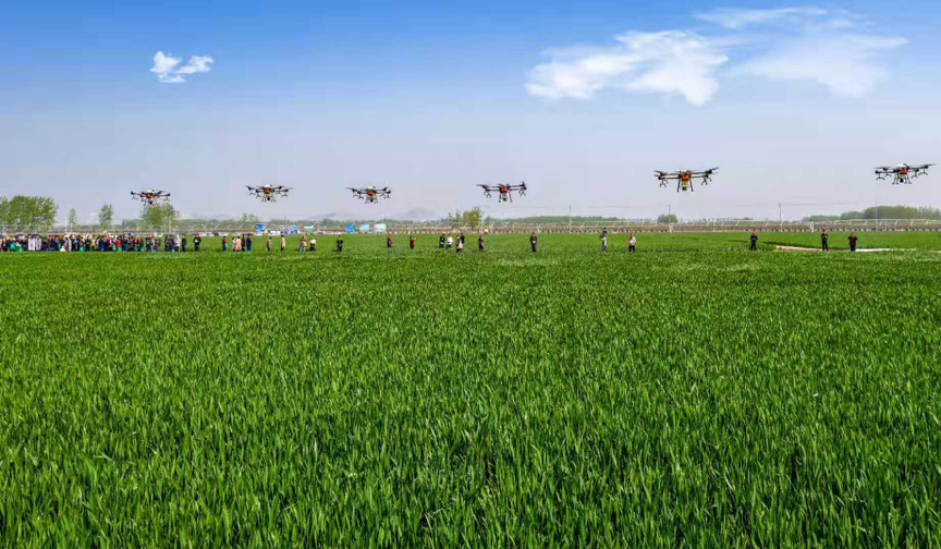 2万台植保机挑战千万亩统防，大疆挑大梁