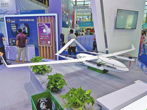 消费类无人机全球市场比重超七成，工业级无人机国内市场比重达六成