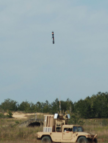 美军新型的反无人机设备竟然是无人机？