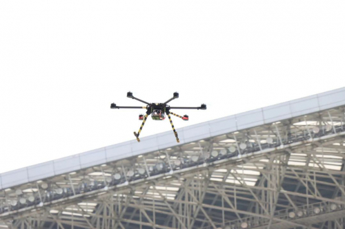 小小无人机，点燃科技梦