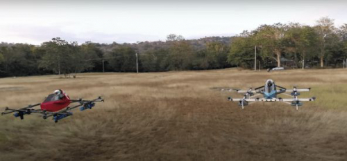 【视频】世界首创，两人通过飞行赛车竞技