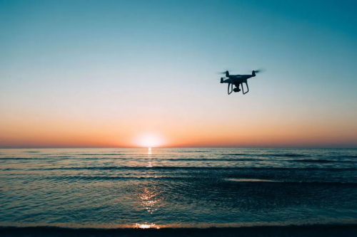 无人机航拍指南：如何用一块电池拍出双倍素材