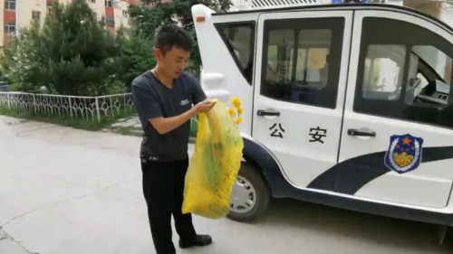 无人机巡查铲除80余株罂粟