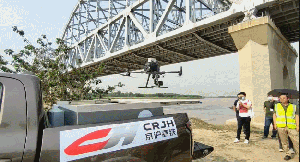 全自动无人机智能技术保障京沪高铁运行安全