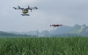 无人机时代“飞扑”而来，健康发展需制衡之道