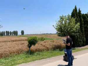 即墨：无人机巡航 “助战”秸秆禁烧