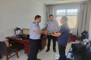 肃南公安：价值万元无人机“飞”走，民警奋战4天帮其回“家”