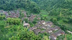 航拍重庆酉阳夏日古寨