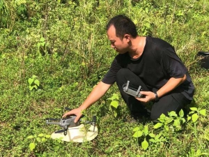 五保老人走失5天，警犬+无人机联手完成搜救