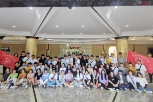 无人机承载梦想，南昌大学科学技术学院师生莅临科比特航空学院参观学习