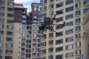 蒙自无人机“硬核”喊话！快去打疫苗！