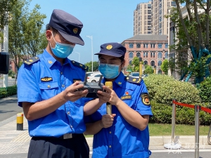 无人机 巡逻车 小喇叭齐上阵 花样宣传彰显抗疫智慧