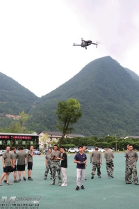 绵阳民兵开展无人机训练