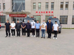 无人机上岗，端掉一赌博窝点