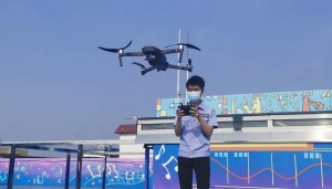无人机上门送月饼咯！广州科技助力“智慧”防疫