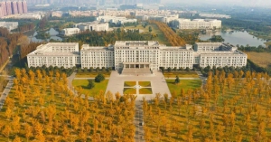 别人家的校庆！650架无人机，贺电子科大65周年