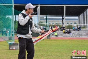 广西举行高校无人机大赛 花式表演如“空中芭蕾”