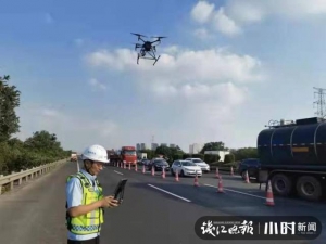 禄劝县林业和草原利用无人机开展森林病虫害防治