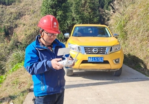 中方县供电公司：无人机巡视护航电网安全