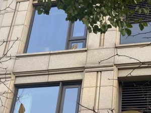 杭州小区里，消防员出动热成像无人机救援！背后的故事很暖