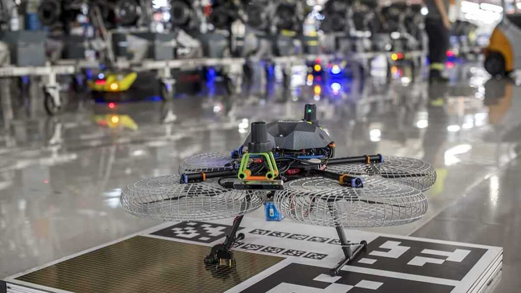 西班牙汽车制造商研发使用无人机在其生产线上运输零件