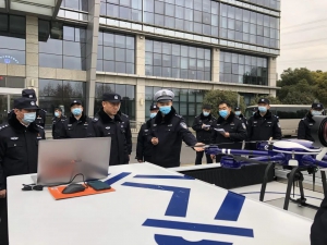 公司动态|江苏省副省长、省公安厅厅长刘旸莅临南京市公安局交警支队指导工作，蜂巢无人机助力南京交警空中交通巡检！