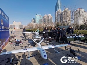 无人机亮相、拳击操表演……青岛举办庆祝第二个中国人民警察节活动