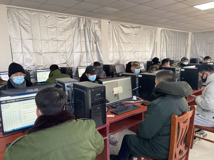 内蒙古呼和浩特无人机培训去哪学_无人机网(www.youuav.com) 内蒙古呼和浩特无人机培训去哪学_无人机网(www.youuav.com)