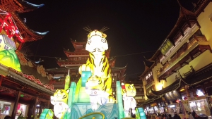 豫园彩灯虽美，但施放无人机前需要注意这些！