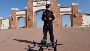 内蒙古这对辅警搭档，对“无人机”有股执念