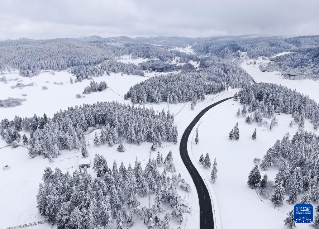 无人机航拍：重庆武隆仙女山“冰雪世界”