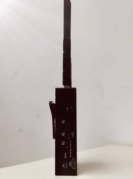 5G4G三卡聚合图传单兵_无人机网(www.youuav.com) 5G4G三卡聚合图传单兵_无人机网(www.youuav.com)