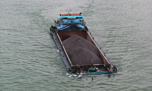 “无人机+电子巡查”智慧监管，梧州海事局远程精准查处违章船舶