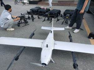 雷迅创新携VT260垂起固定翼挂载三光吊舱与LBA通信微基站支援广州白云疫情！