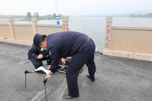 无人机出动，“发现了发现了！”