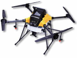 NTT East在阿米镇的田地里进行无人机喷洒农药的示范飞行