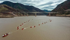 云南森林消防金沙江上练兵 大型无人机首战高原