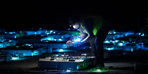 特斯拉的Kimbal Musk收购了英特尔无人机灯光秀业务