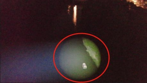 那个野泳的爷叔，无人机喊你赶紧回家！