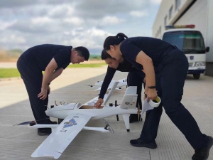 广西首个警用无人机实战培训基地在贺州成立