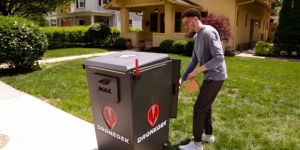 Dronedek为其无人机送货邮箱获得面部识别技术